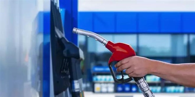 Benzine 76 kuruş zam geldi