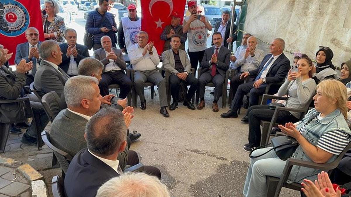 Iğdır’da SMS ile işten çıkarılan 204 işçiye sendika şube başkanlarından destek