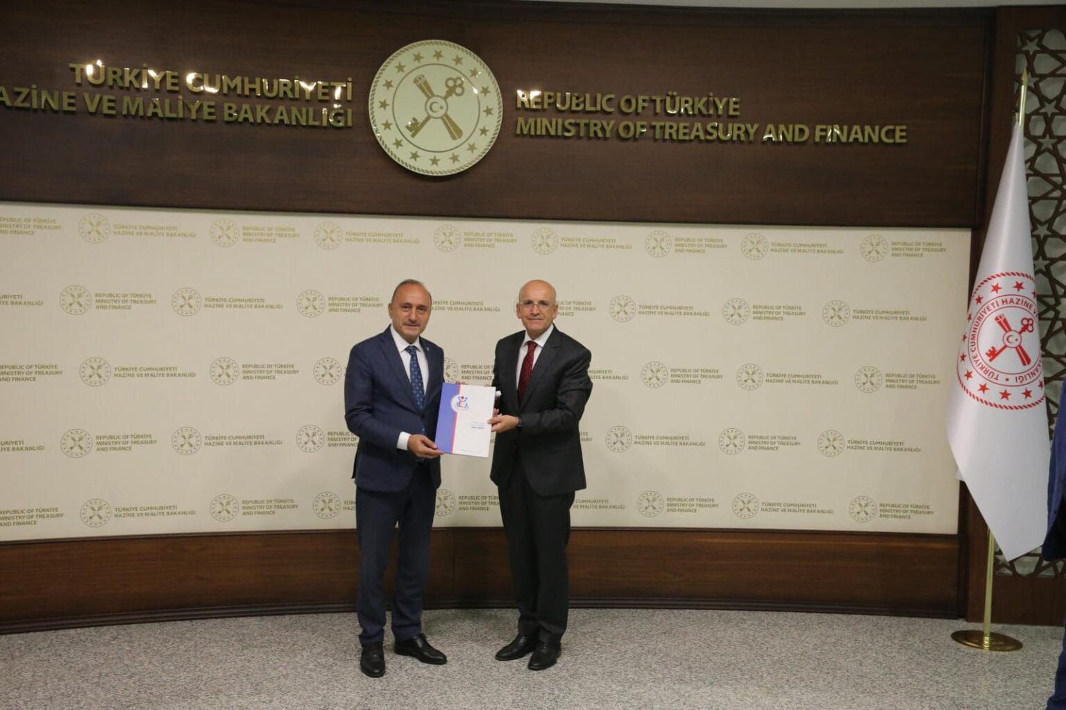 Bakan Şimşek’e Ödenmeyen Mesai Ücretlerine İlişkin Rapor Sunuldu