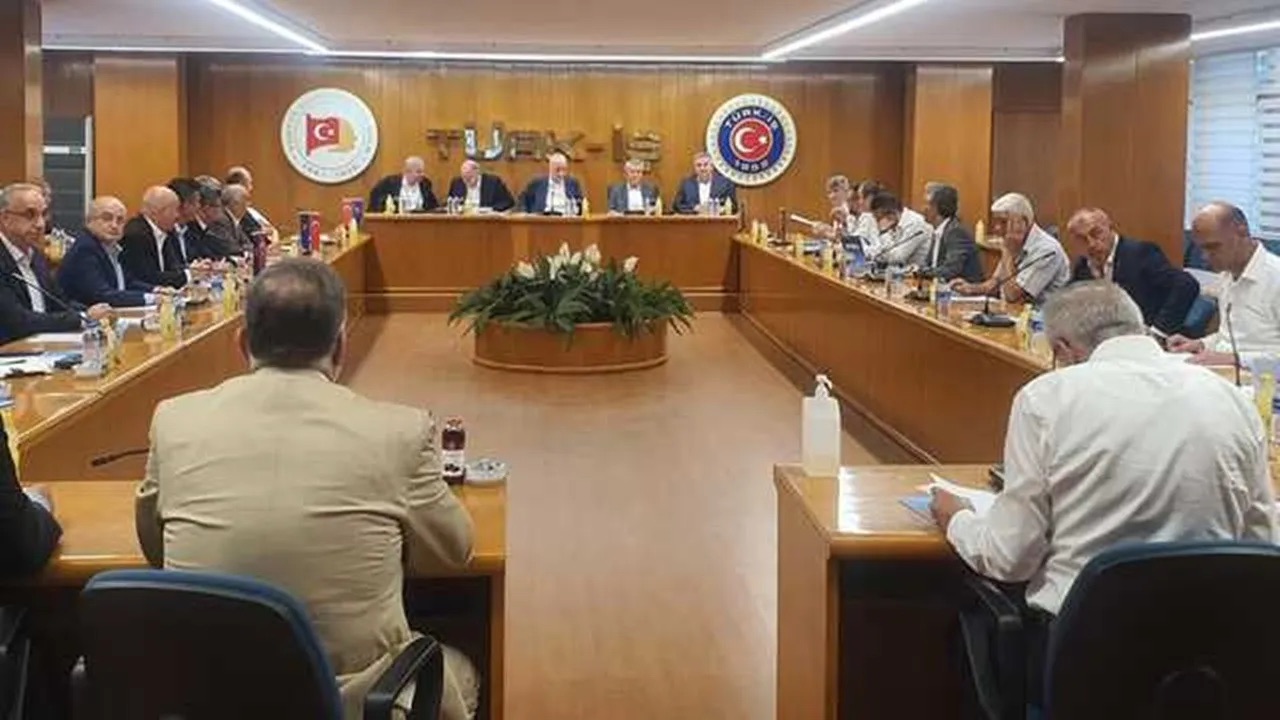 TÜRK-İŞ Başkanlar Kurulu’ndan Ankara’da yeni eylem kararı
