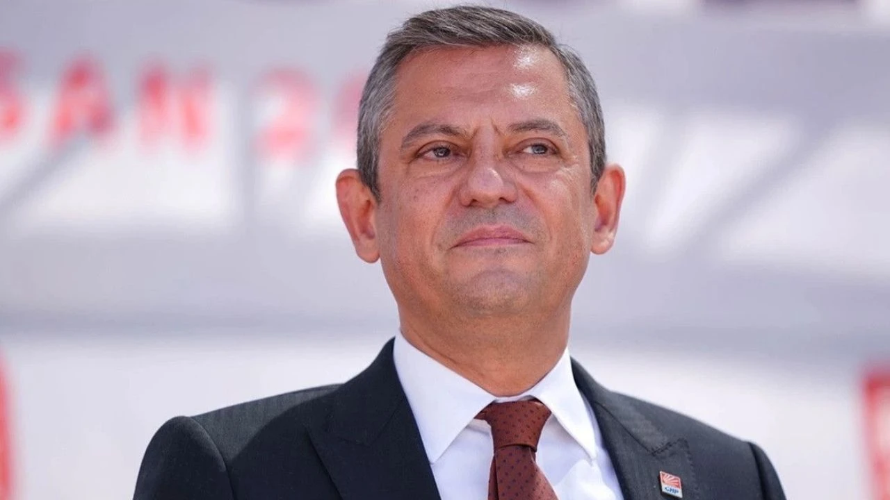 Özgür Özel’den grev yapan metal işçilerine destek! ‘Son ana kadar arkanızdayız’