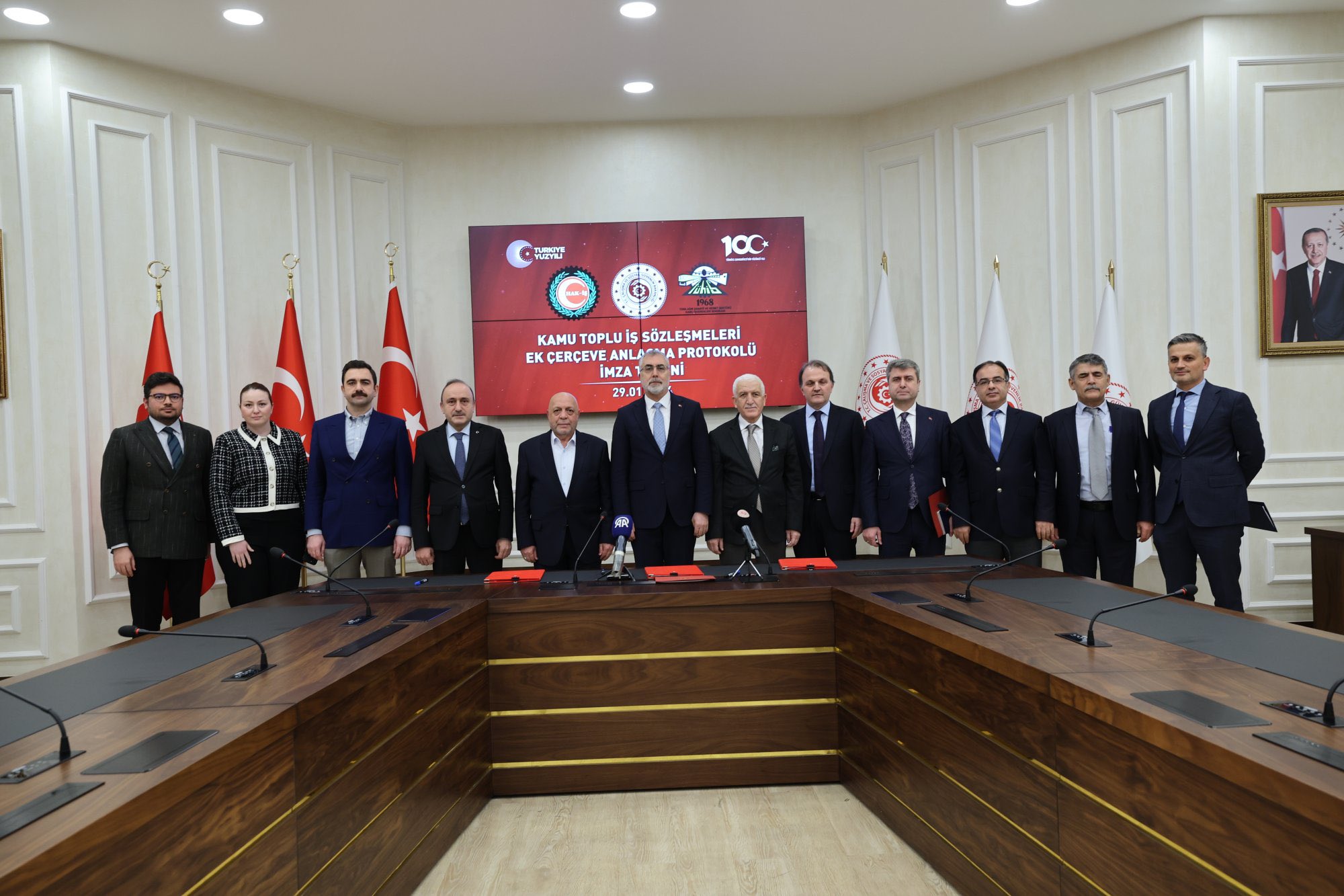 2025 Kamu Çerçeve Protokolü Öncesi Değerlendirme: İşçi Sorunları ve Çözüm Beklentileri