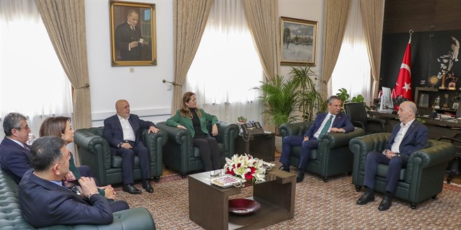 TÜRK-İŞ, HAK-İŞ ve DİSK’ten Meclisteki siyasi parti gruplarına ziyaret