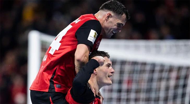 Patrik Schick coştu, Bayer Leverkusen fark attı