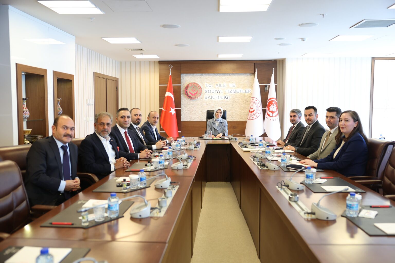 Bakan Göktaş’tan ASHB işçisi için taban ücret açıklaması