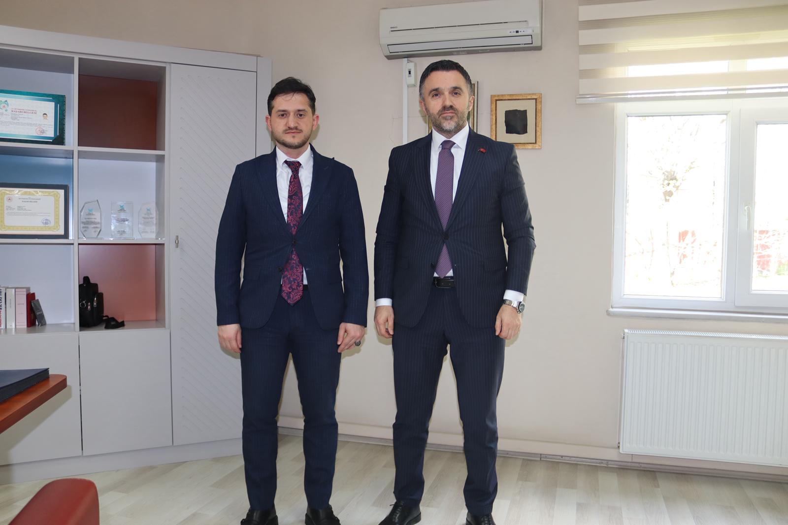 İstanbul İl Müdürü Ömer Turan, Avrupa ÇEKOM Müdürü olarak göreve başlayan Tanas’a hayırlı olsun ziyaretinde bulundu